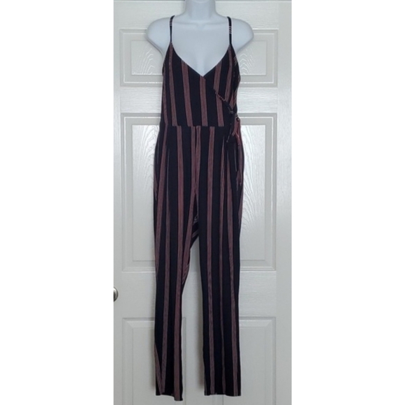 4/$30 **vertical striped navy blue jumpsuit size medium - Picture 1 of 8